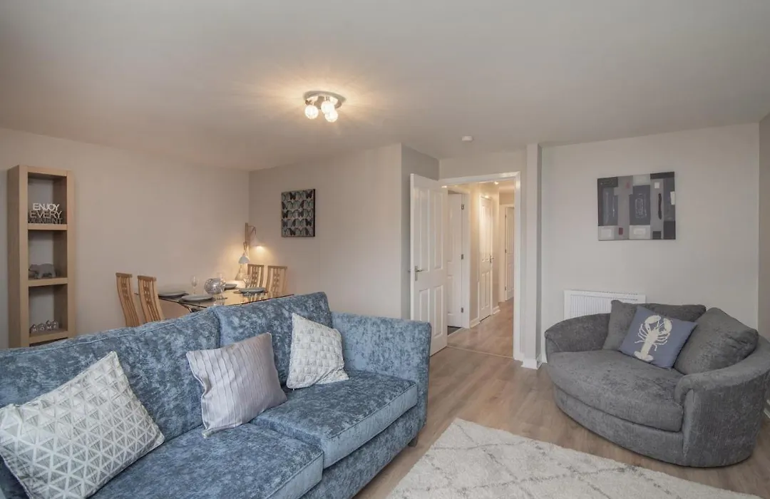 The Nelson - Spacious City Property And Free Parking-1